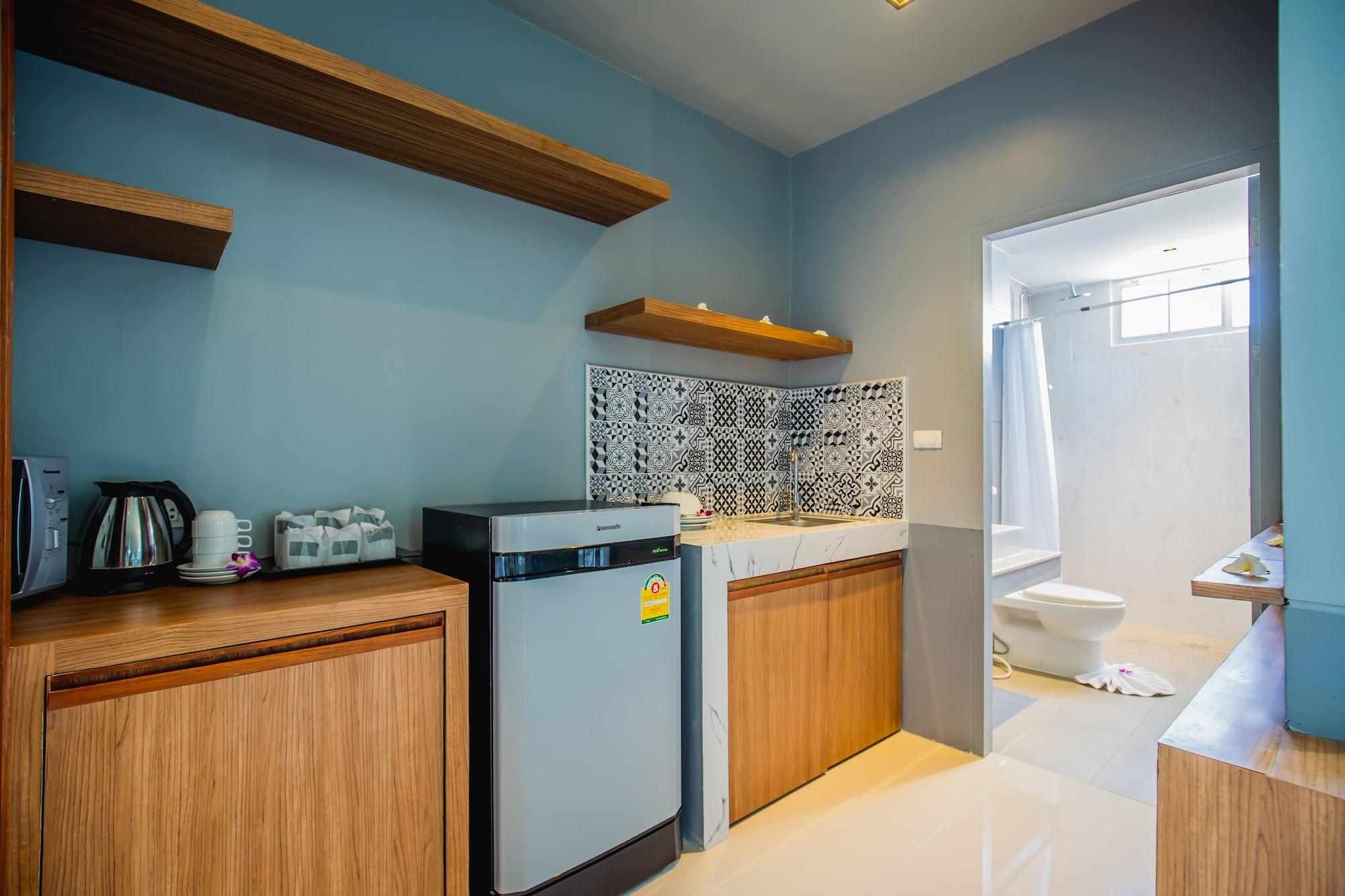 The Rubber Hotel Phuket Таланг Екстериор снимка