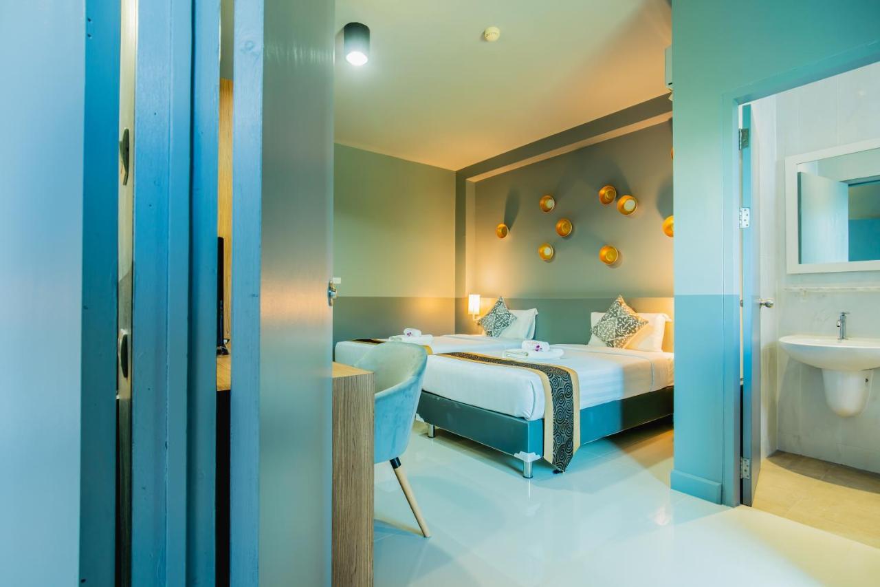 The Rubber Hotel Phuket Таланг Екстериор снимка